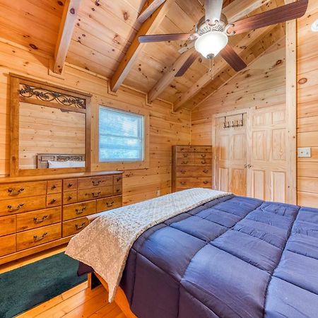 Majestic Lakefront Lodge 塞维尔维尔 外观 照片