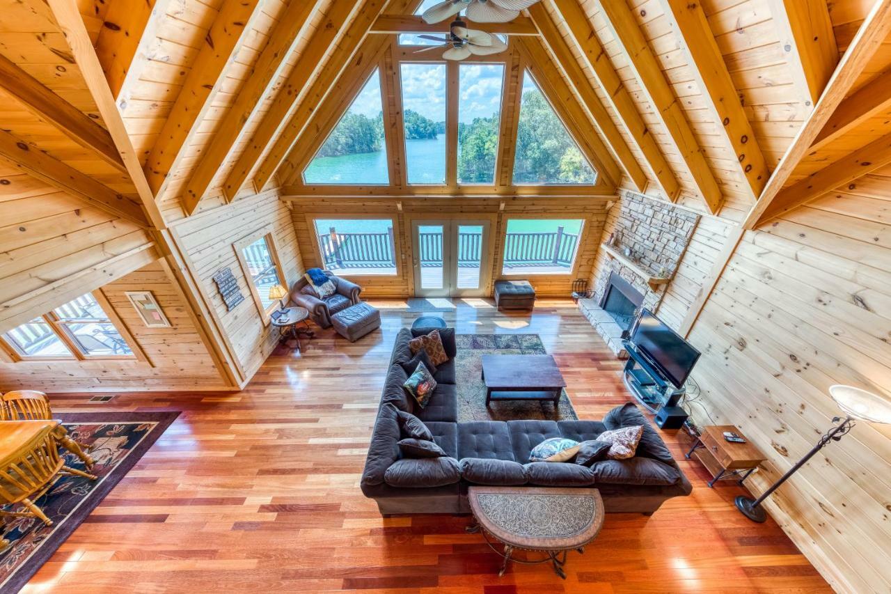 Majestic Lakefront Lodge 塞维尔维尔 外观 照片